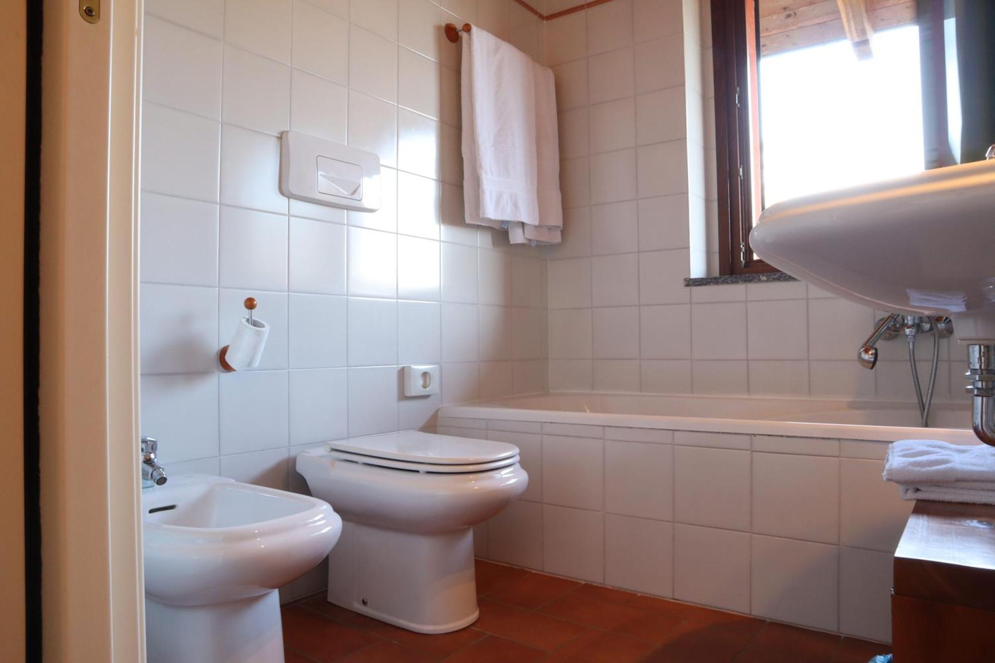 Relais Ca Nova Guest House Bogogno Dış mekan fotoğraf