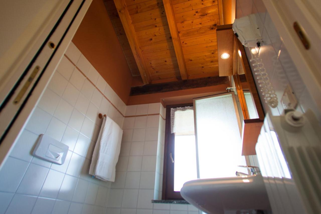 Relais Ca Nova Guest House Bogogno Dış mekan fotoğraf